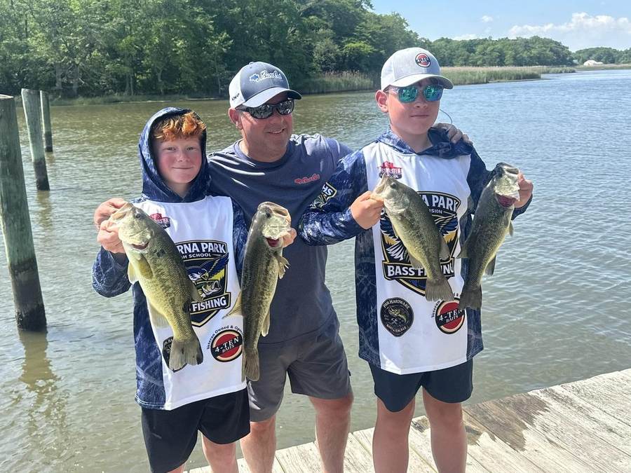 SPHS Bass Fishing Team season photo