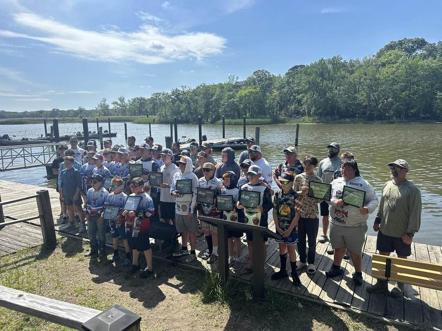 SPHS Bass Fishing Team season photo